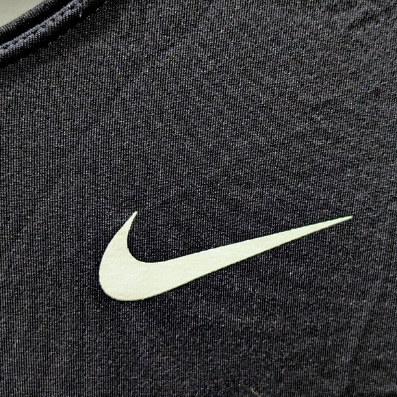Nike Dri-Fit Performance Shirt - Picture 6 of 8